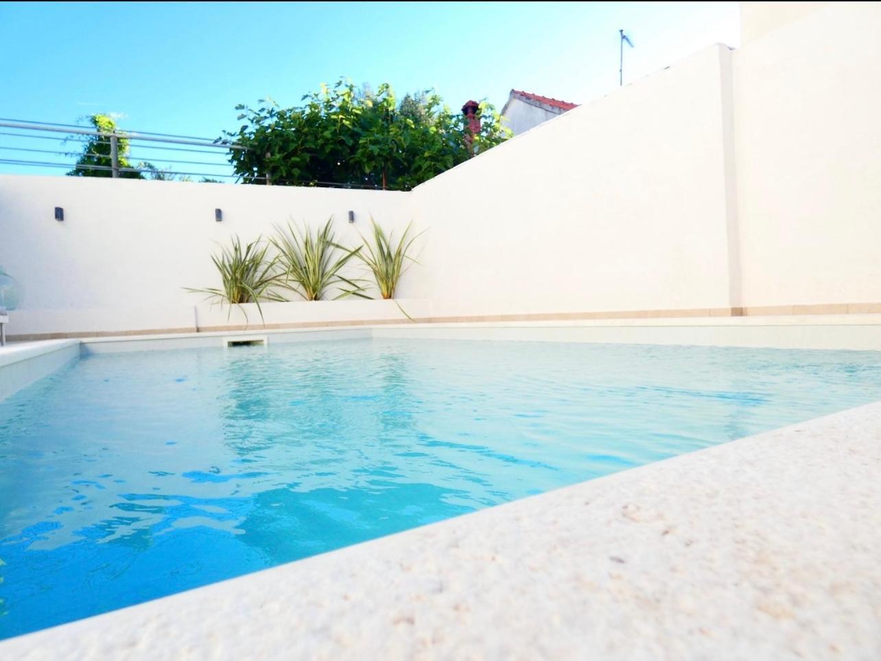 Villa Klaudia With Pool Zadar Bagian luar foto