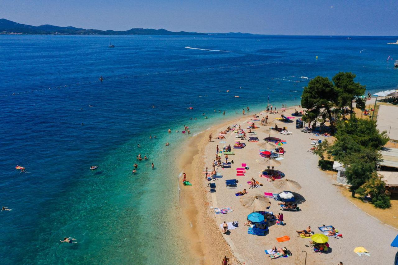 Villa Klaudia With Pool Zadar Bagian luar foto